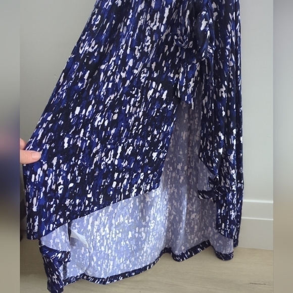 CALVIN KLEIN | Blue/Black/White Byzantine  Multi Stretch V-Neck Wrap Dre… - Picture 8 of 9